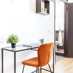 Duomo 5 Min Walk - 2 Bedrooms With Netflix, Wifi * Mediolan