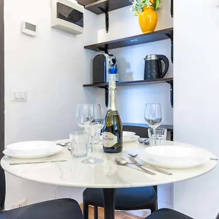 Duomo 5 Min Walk - 2 Bedrooms With Netflix, Wifi