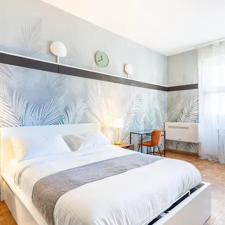 Duomo 5 Min Walk - 2 Bedrooms With Netflix, Wifi * Mediolan