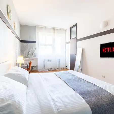 Torre Velasca - Duomo 5 Min Walk - 2 Bedrooms With 2 Bathrooms *