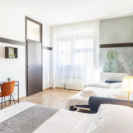 Torre Velasca - Duomo 5 Min Walk - 2 Bedrooms With 2 Bathrooms